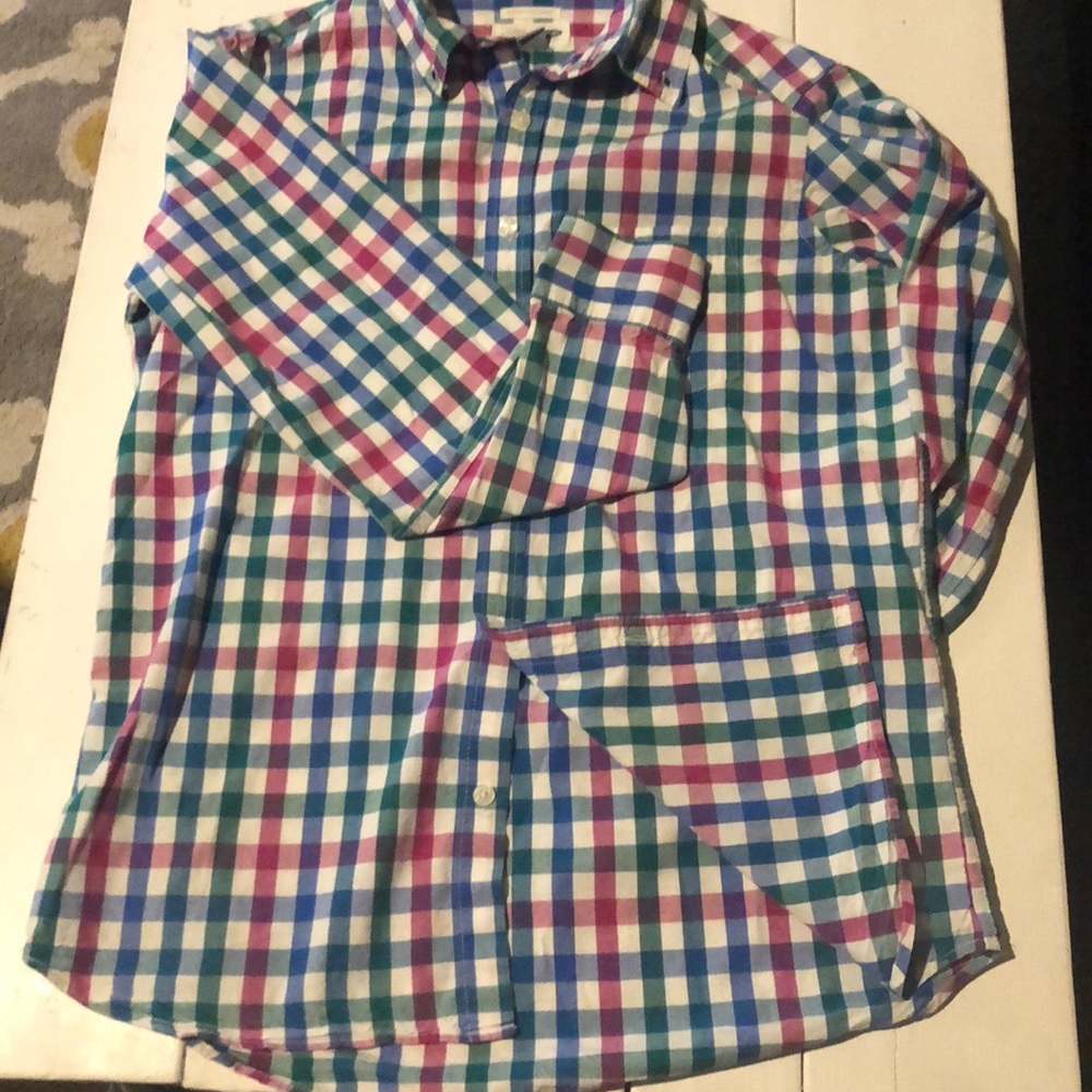 Men’s long sleeve button up shirt.
